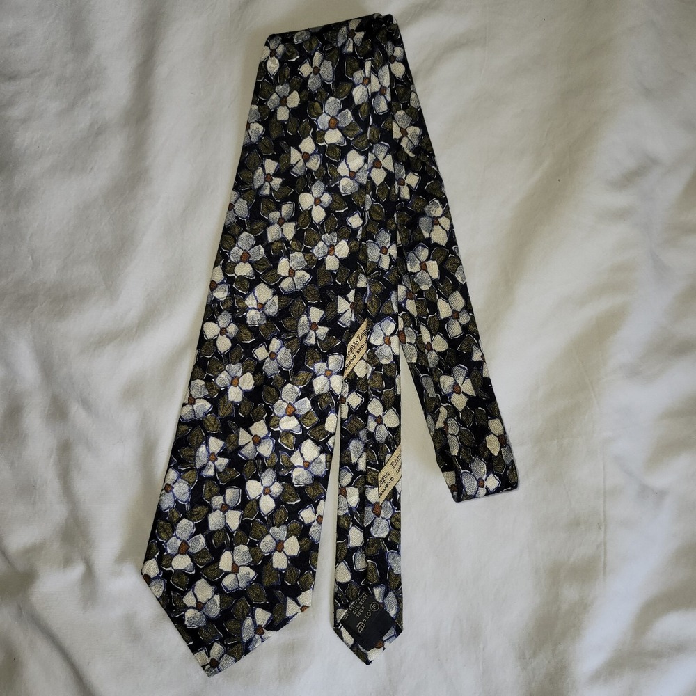 Ermenegildo Zegna Men's Multicolor‎ Floral 100% Silk Neck Tie Made in Italy.